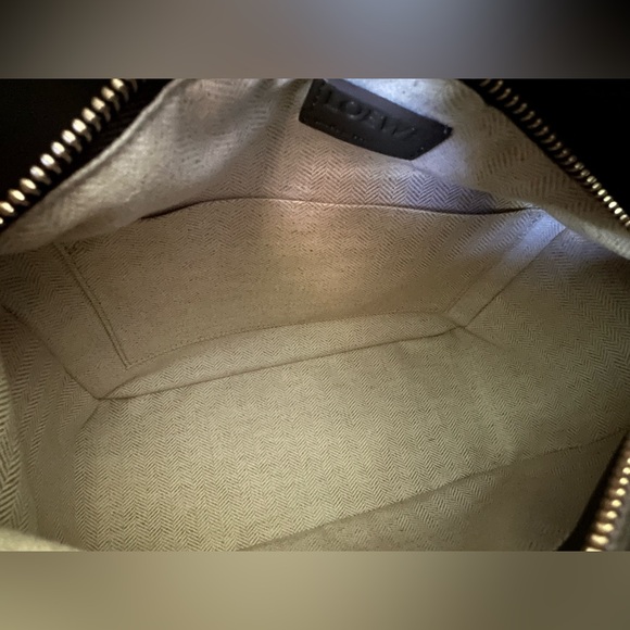 Loewe Puzzle - Small Dark Khaki Green - Picture 10 of 14